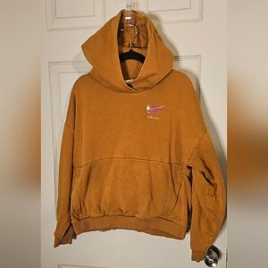 Nike Women's Sweatshirt - Tan